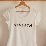 Nevesta - Dámske bavlnené tričko s ružovými bodkami