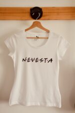 Nevesta - Dámske bavlnené tričko s ružovými bodkami