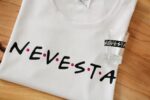 Nevesta - Dámske bavlnené tričko s ružovými bodkami – Obrázok 4