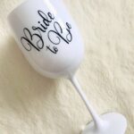 Plastový pohár v štýle MOËT na víno - Bride to Be
