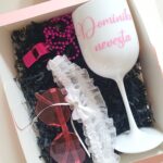 PERSONALIZOVANÝ Darčekový box pre nevestu v ružovej krabičke s menom
